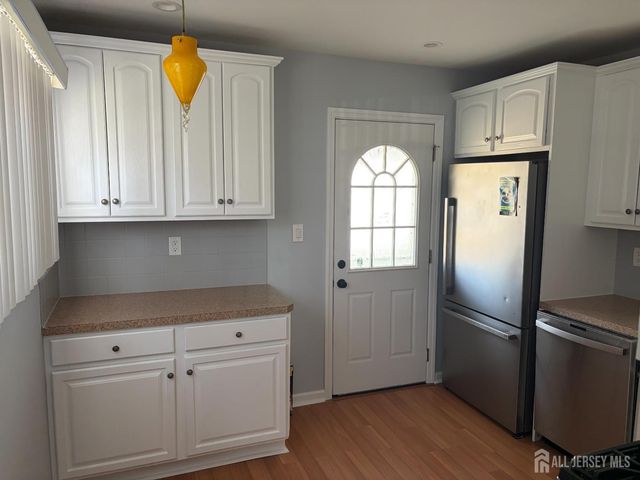 20 Stephen Street, Sayreville, NJ 08879