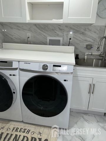 20 Stephen Street, Sayreville, NJ 08879