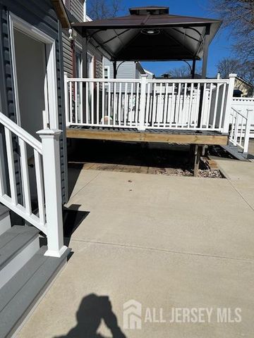 20 Stephen Street, Sayreville, NJ 08879