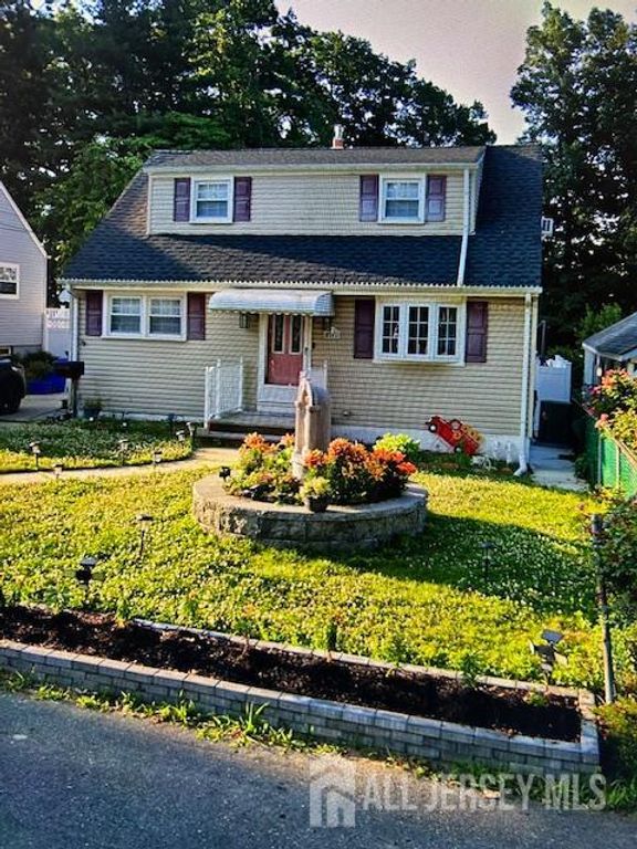 20 Stephen Street, Sayreville, NJ 08879