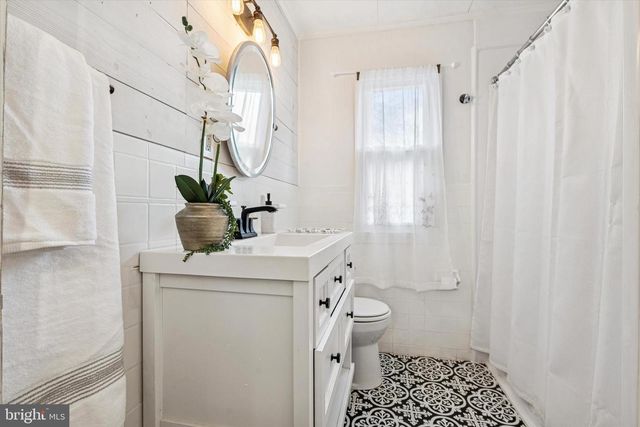 104 LYNBROOK RD, Paoli, PA 19301