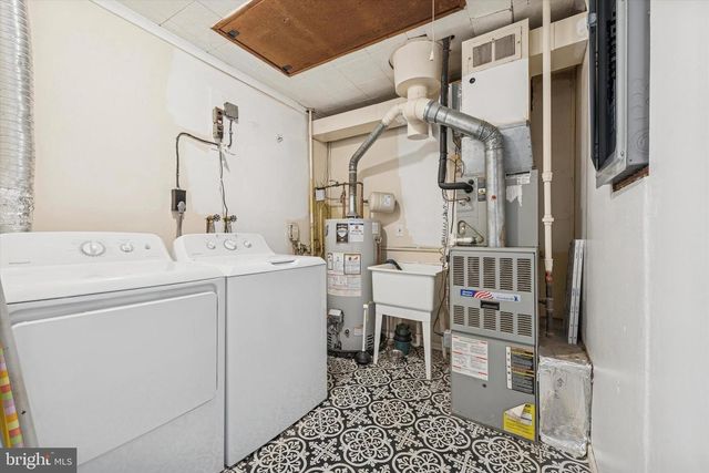 104 LYNBROOK RD, Paoli, PA 19301