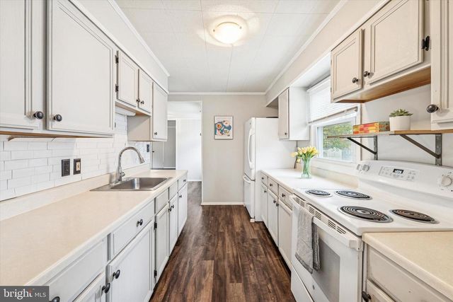 104 LYNBROOK RD, Paoli, PA 19301