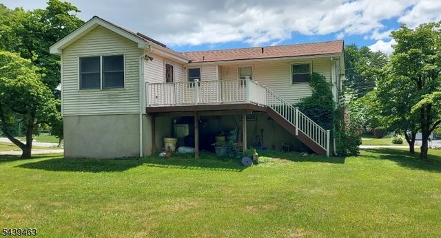 37 Fairview Ave, Hamburg Boro, NJ 07419