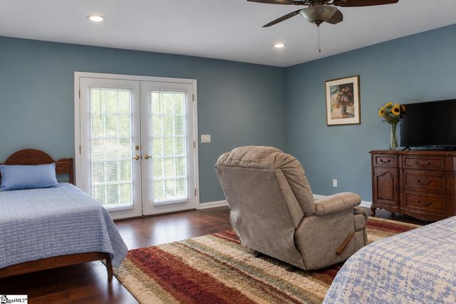 636 Highway 17, Piedmont, SC 29673