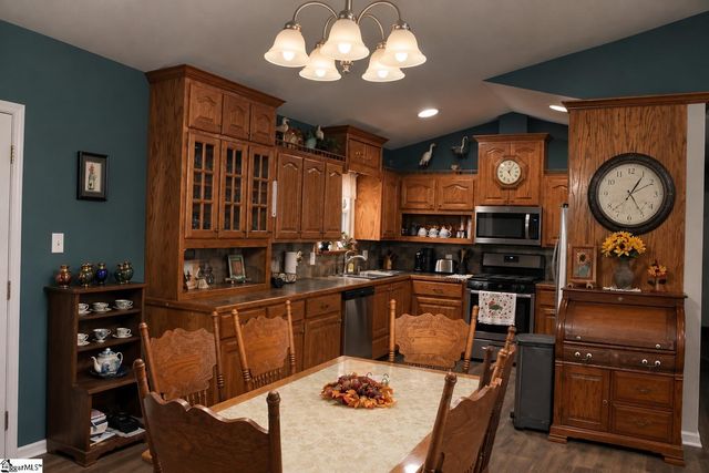 636 Highway 17, Piedmont, SC 29673
