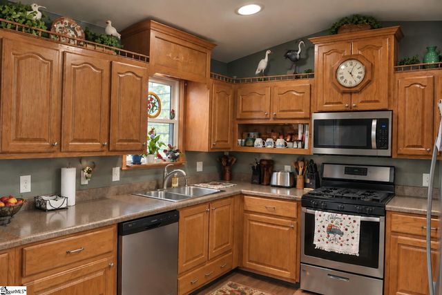 636 Highway 17, Piedmont, SC 29673