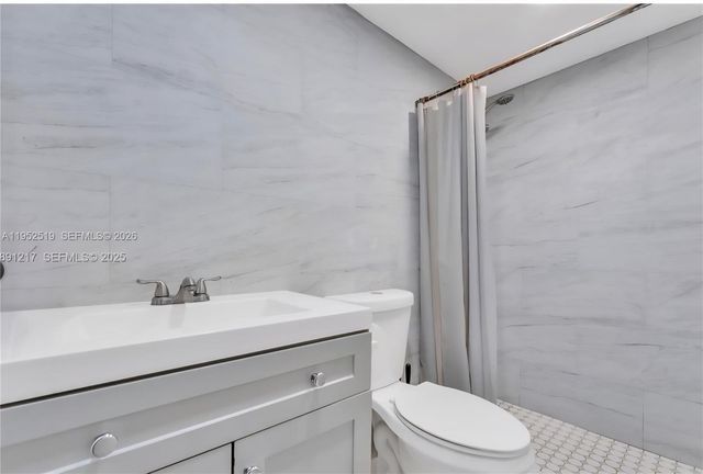 4655 Palm Ave 204, Hialeah, FL 33012