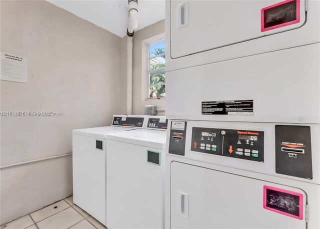 4655 Palm Ave 204, Hialeah, FL 33012