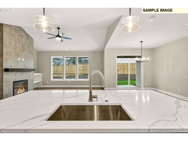 1780 Ne Aella Ave 10, Estacada, OR 97023