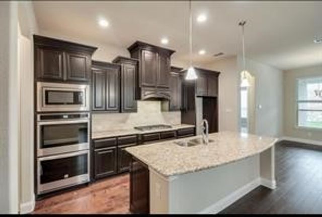 5612 Amphora Avenue, Mckinney, TX 75070