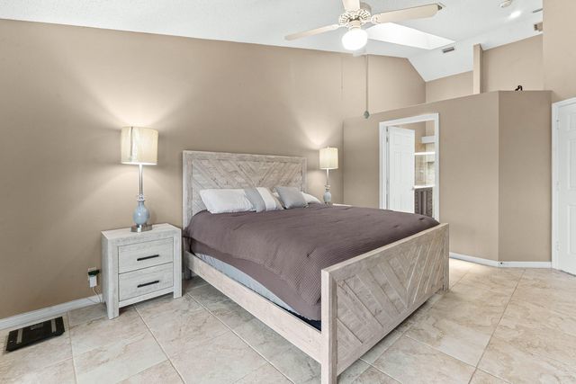 2201 HEATHER RUN Terrace, Palm Beach Gardens, FL 33418