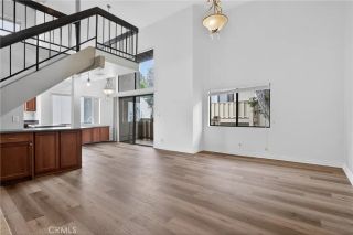 18433 Hatteras 507, Tarzana, CA 91356