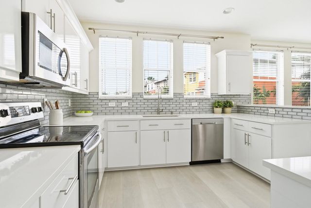 750 Millbrae Court 4, West Palm Beach, FL 33401