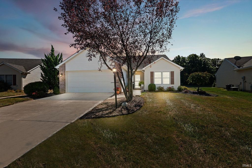 3803 Woodcliffe Drive, New Haven, IN 46774