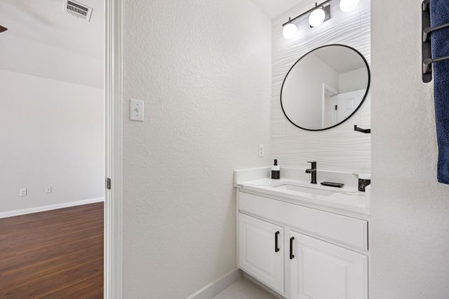 1618 Ashberry TRL, Georgetown, TX 78626