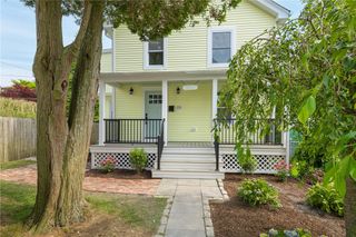 13 Carey Street, Newport, RI 02840