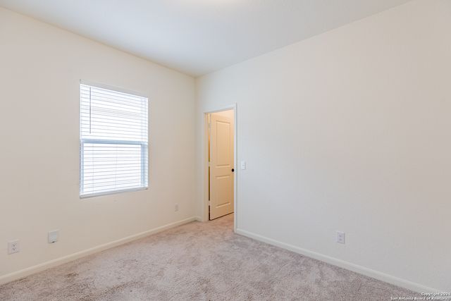 5631 PEARL MDW, Converse, TX 78109