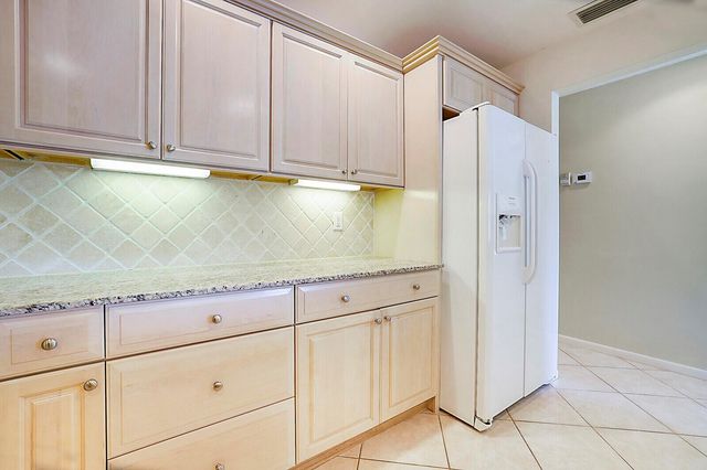 5611 SE Foxcross Place 5611, Stuart, FL 34997