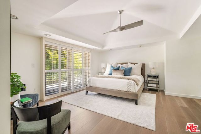 3450 Castlewoods Place, Sherman Oaks, CA 91403