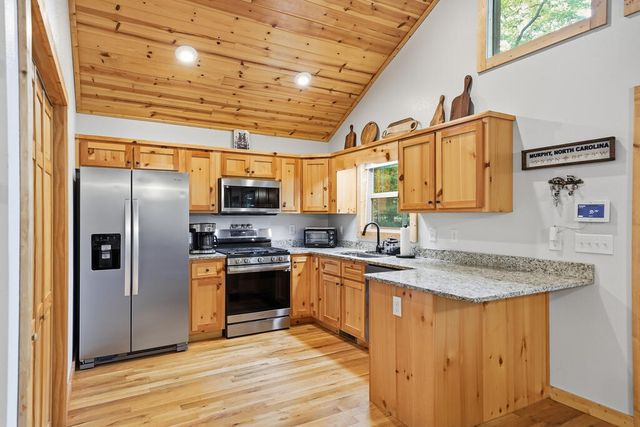 40 Lynae Lane, Murphy, NC 28906