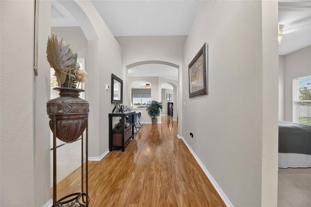1724 MIRA LAGO CIRCLE, Ruskin, FL 33570