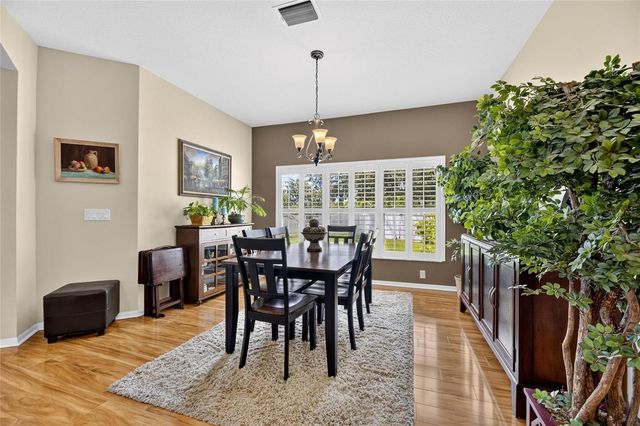 1724 MIRA LAGO CIRCLE, Ruskin, FL 33570