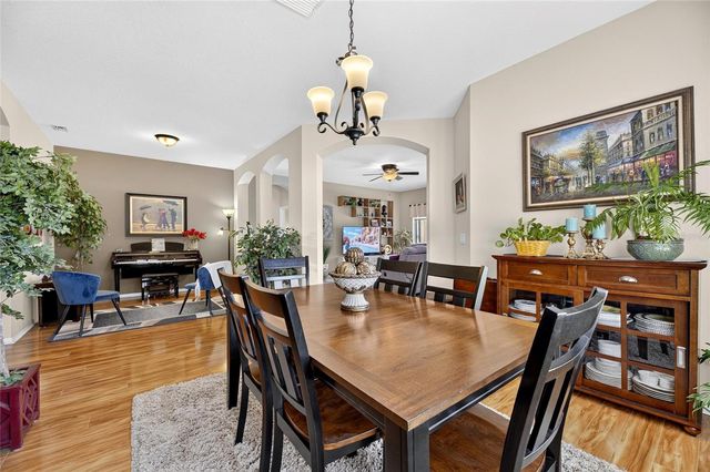 1724 MIRA LAGO CIRCLE, Ruskin, FL 33570