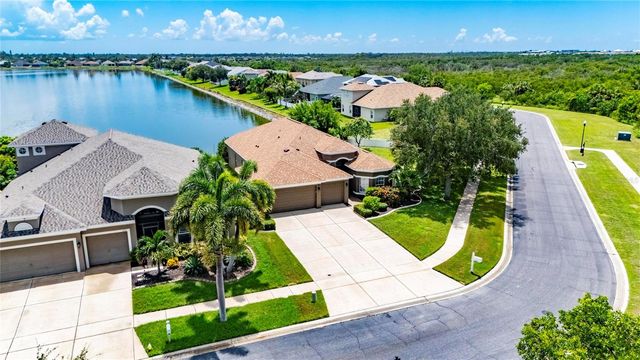 1724 MIRA LAGO CIRCLE, Ruskin, FL 33570