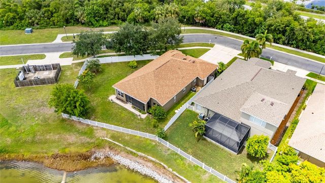 1724 MIRA LAGO CIRCLE, Ruskin, FL 33570