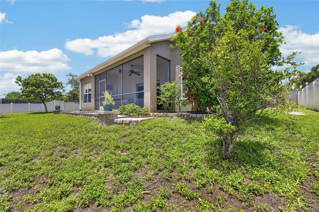 1724 MIRA LAGO CIRCLE, Ruskin, FL 33570