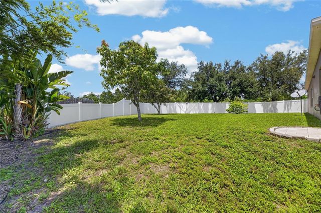 1724 MIRA LAGO CIRCLE, Ruskin, FL 33570