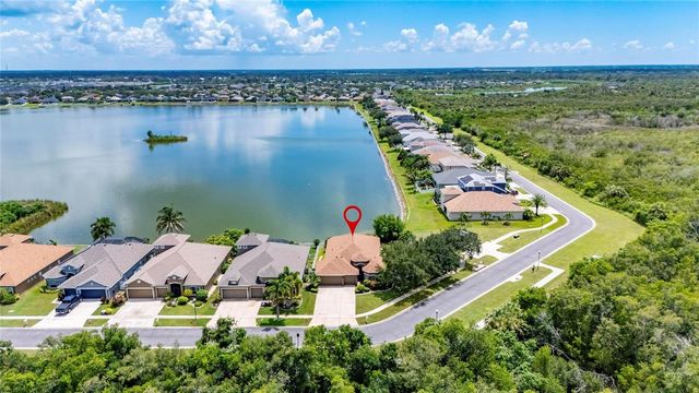 1724 MIRA LAGO CIRCLE, Ruskin, FL 33570