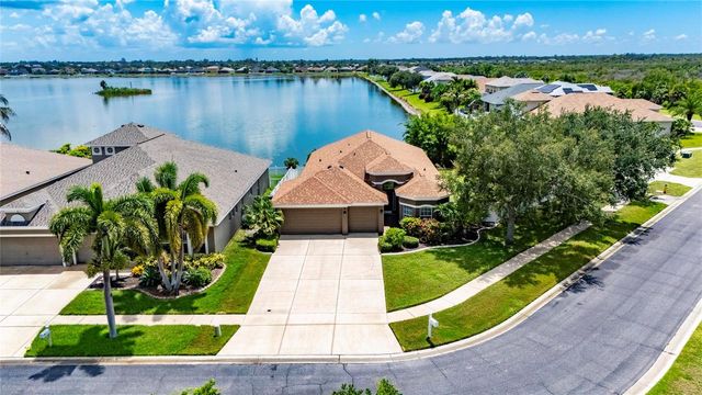1724 MIRA LAGO CIRCLE, Ruskin, FL 33570