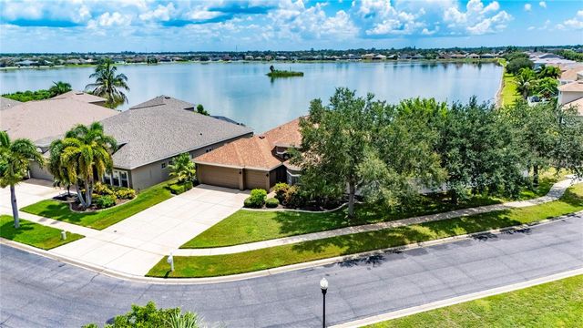 1724 MIRA LAGO CIRCLE, Ruskin, FL 33570