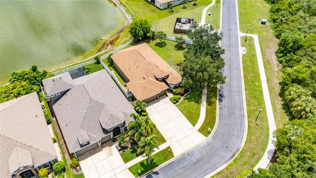 1724 MIRA LAGO CIRCLE, Ruskin, FL 33570