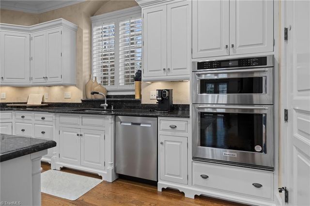 5 Postbridge Court, Greensboro, NC 27407