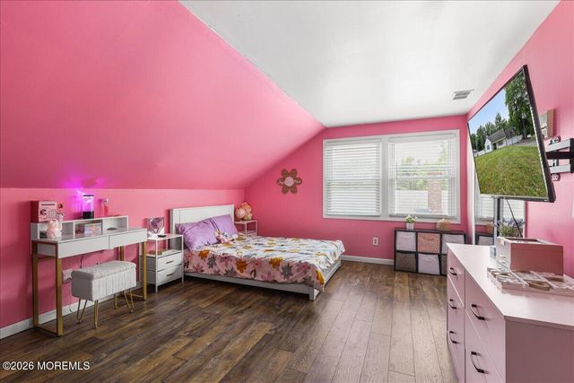 12 Maxwell Lane, Manalapan, NJ 07726