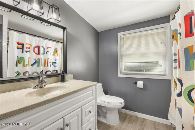 12 Maxwell Lane, Manalapan, NJ 07726