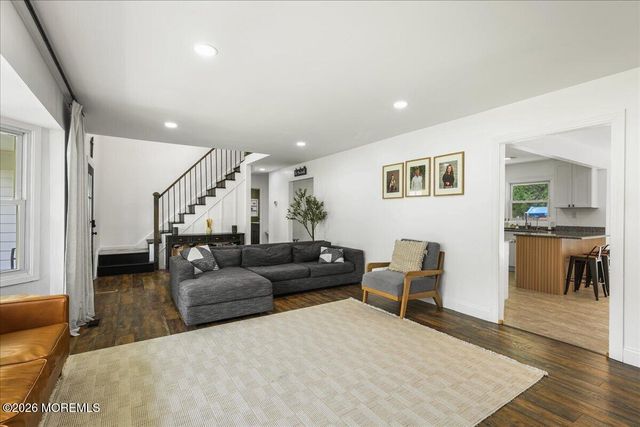 12 Maxwell Lane, Manalapan, NJ 07726