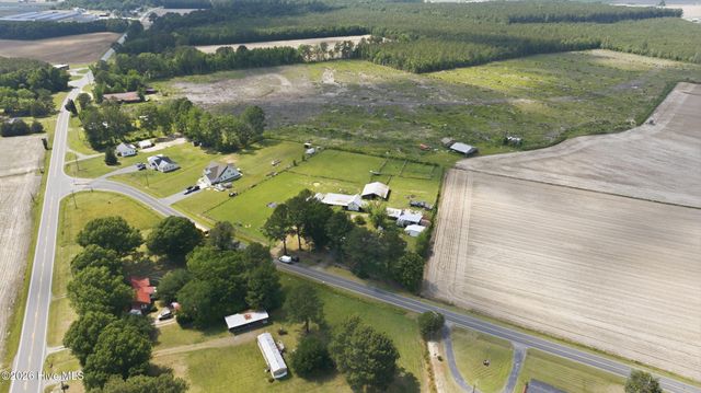 22 Hackley Road, Gates, NC 27937