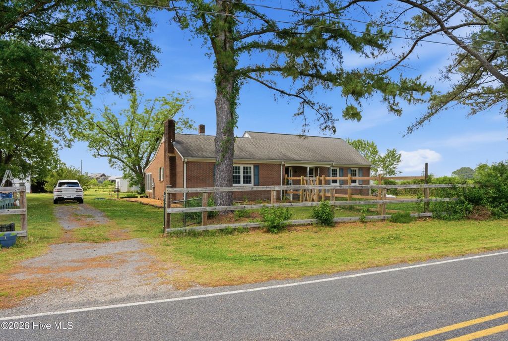 22 Hackley Road, Gates, NC 27937