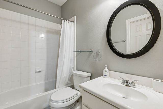 3409 Howell Street, Dallas, TX 75204