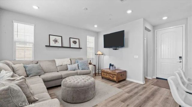 805 Cranberry Way, Upland, CA 91786