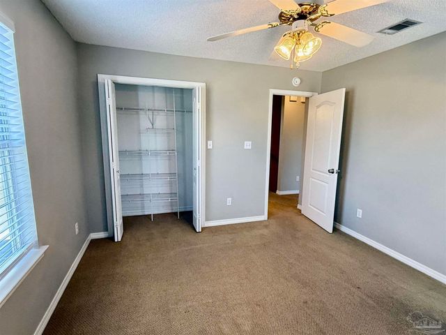 2121 Pin High Dr, Pensacola, FL 32526