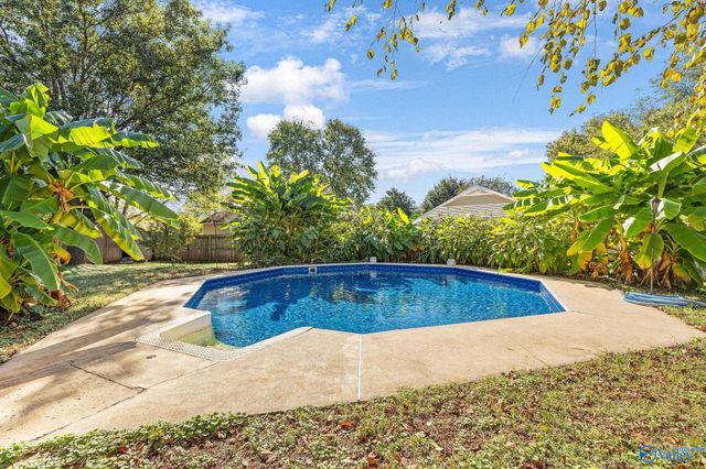 102 Harpeth Drive, New Market, AL 35761