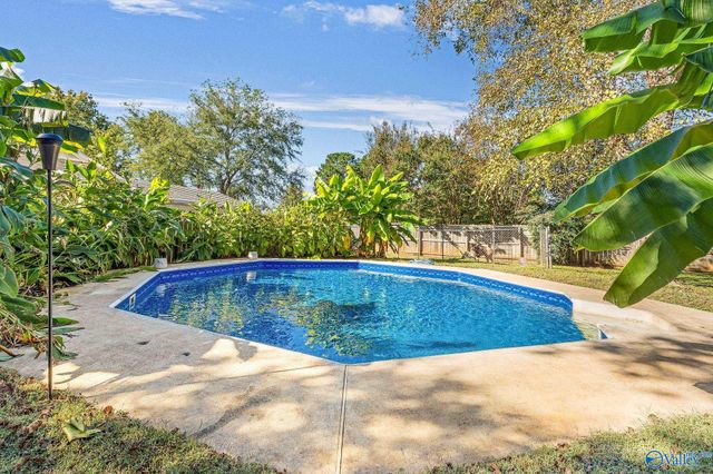 102 Harpeth Drive, New Market, AL 35761