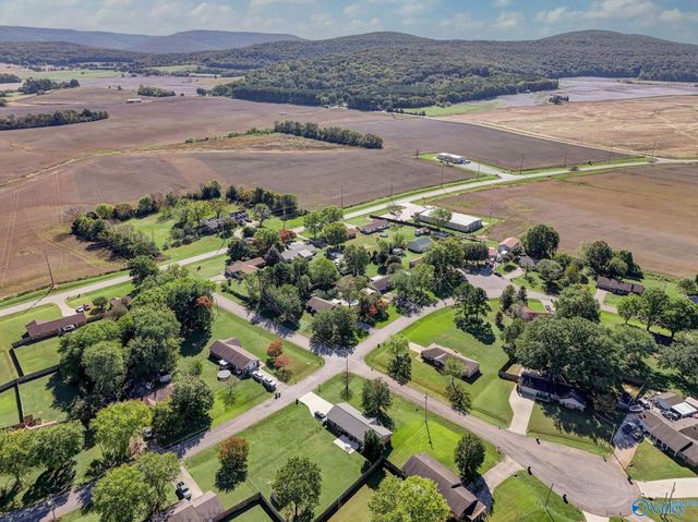 102 Harpeth Drive, New Market, AL 35761