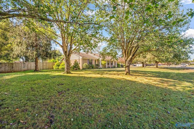 102 Harpeth Drive, New Market, AL 35761