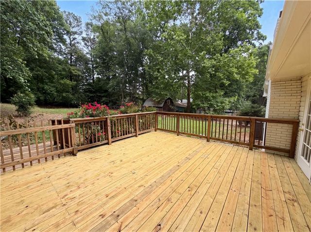 6658 Dearborn Drive, Acworth, GA 30102